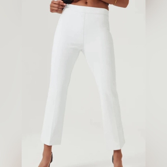 NEW Spanx | On the Go Kick Flare Pant Ultimate Opacity Technology 20373R Sz M - Picture 1 of 7
